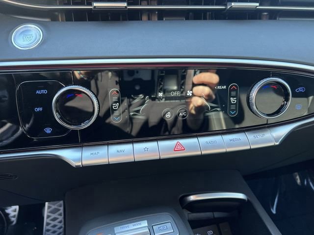 2025 GENESIS GV70 Sport - Photo 17
