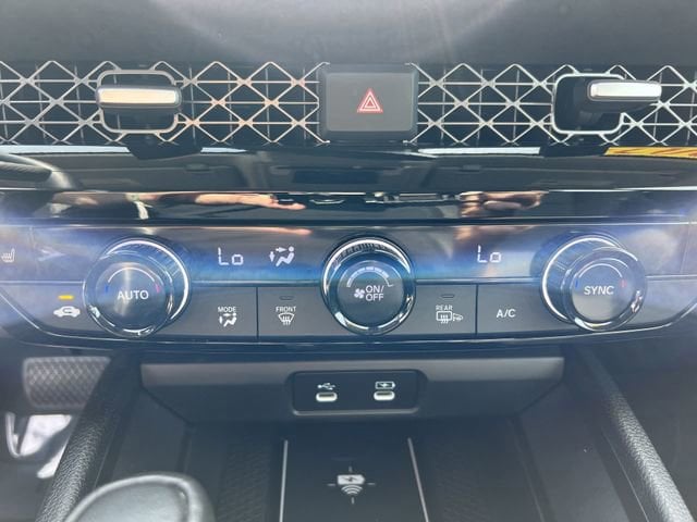 2025 Honda Accord Hybrid EX-L - Photo 17