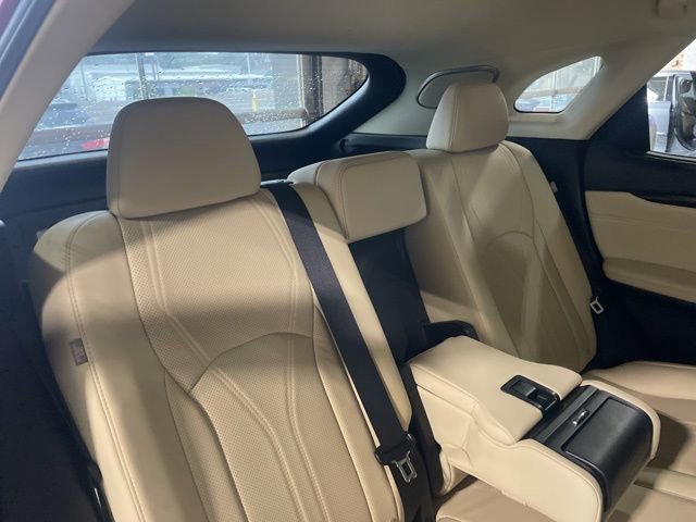 2022 Lexus RX Hybrid 450h - Photo 6