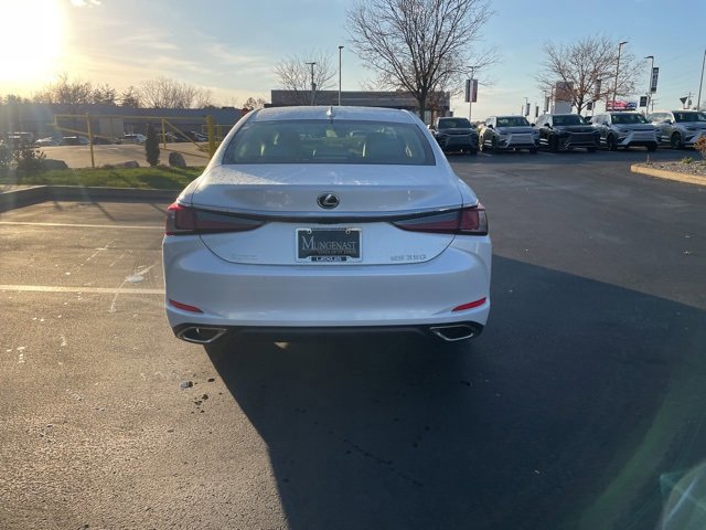 2025 Lexus ES 350 photo 3