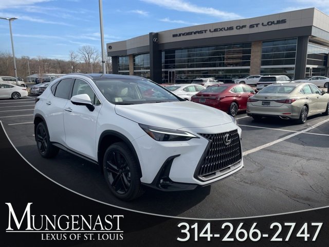 2026 Lexus NX PHEV 450h+'s photo
