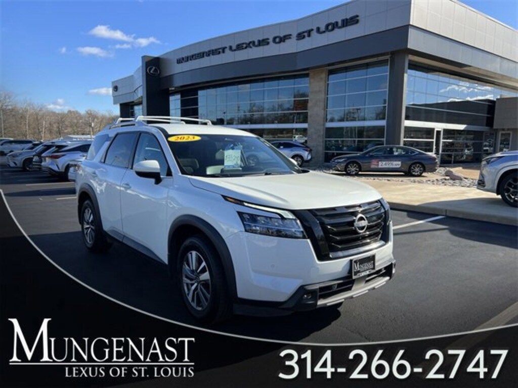 Used 2023 Nissan Pathfinder SL SUV