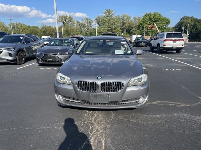 Used 2012 BMW 5 Series 528i with VIN WBAXG5C58CDX03192 for sale in Manchester, MO