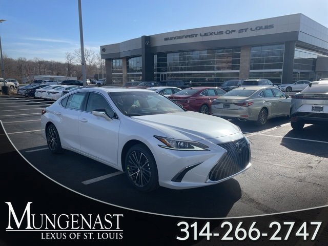 2025 Lexus ES 350's photo