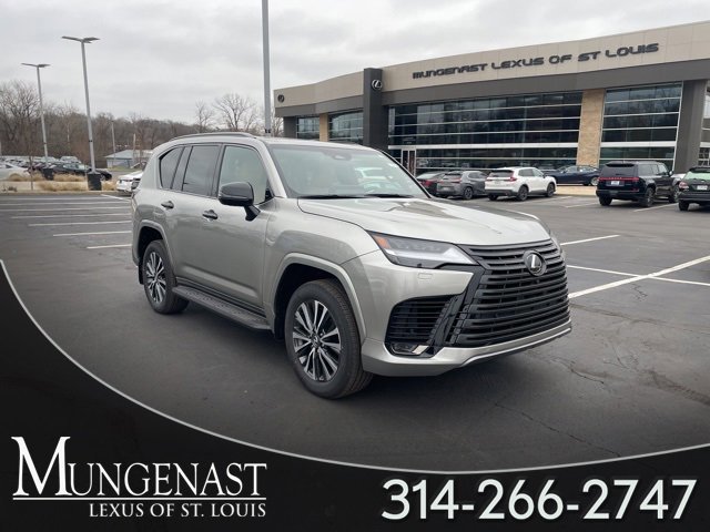 2026 Lexus LX Premium's photo