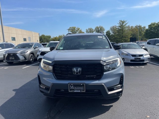 2024 Honda Passport Black Edition photo 2