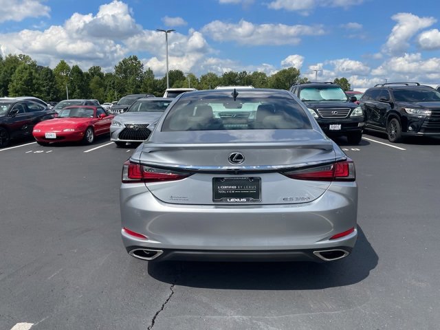 2024 Lexus ES 350 Ultra Luxury photo 4