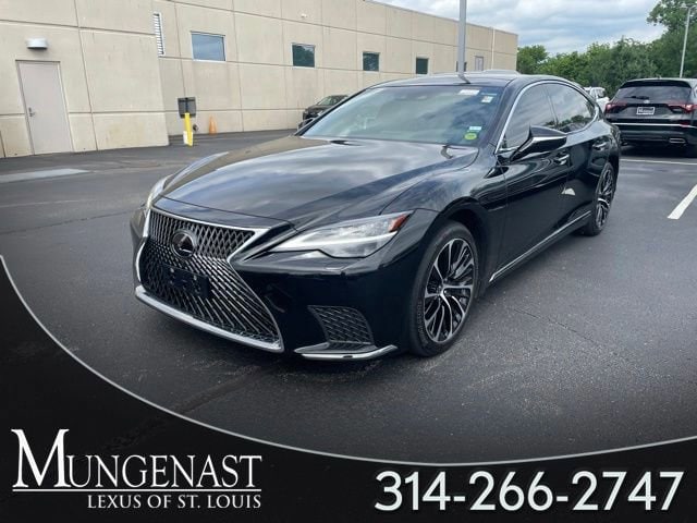 2023 Lexus LS 500's photo