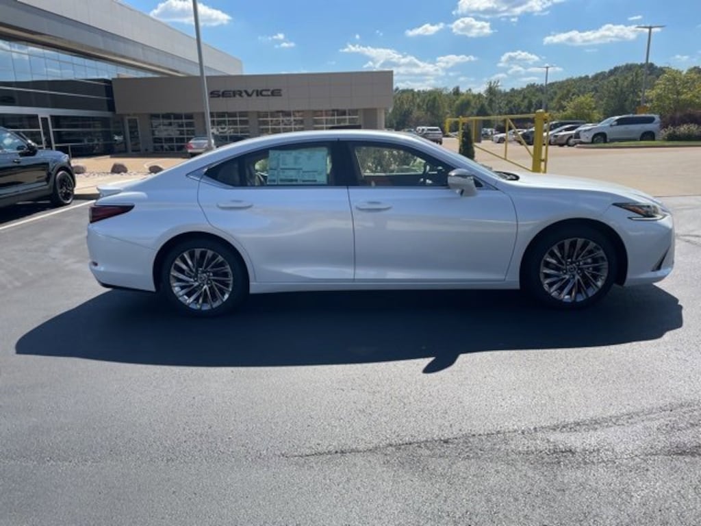 New 2025 Lexus ES 350 ULTRA LUXURY 4-DOOR SEDAN