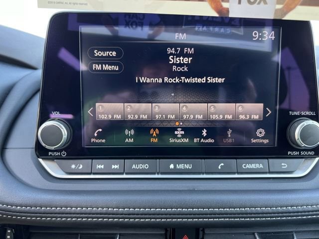 2023 Nissan Rogue SL - Photo 14