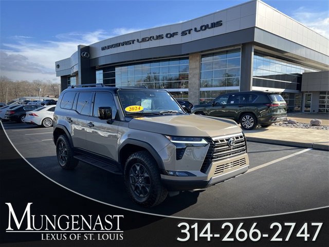 2024 Lexus GX Overtrail's photo