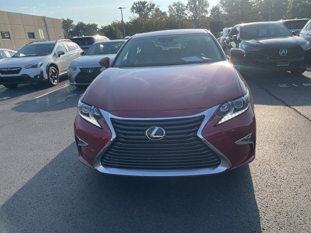 2017 Lexus ES 350 photo 2