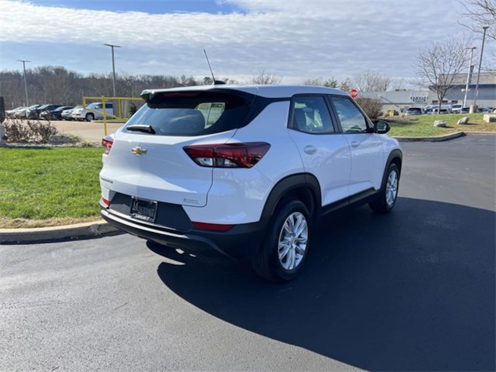Used 2023 Chevrolet Trailblazer LS SUV