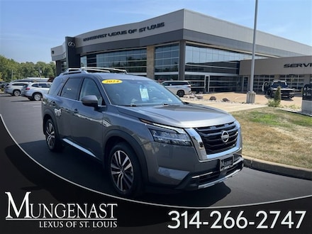 2024 Nissan Pathfinder Platinum SUV