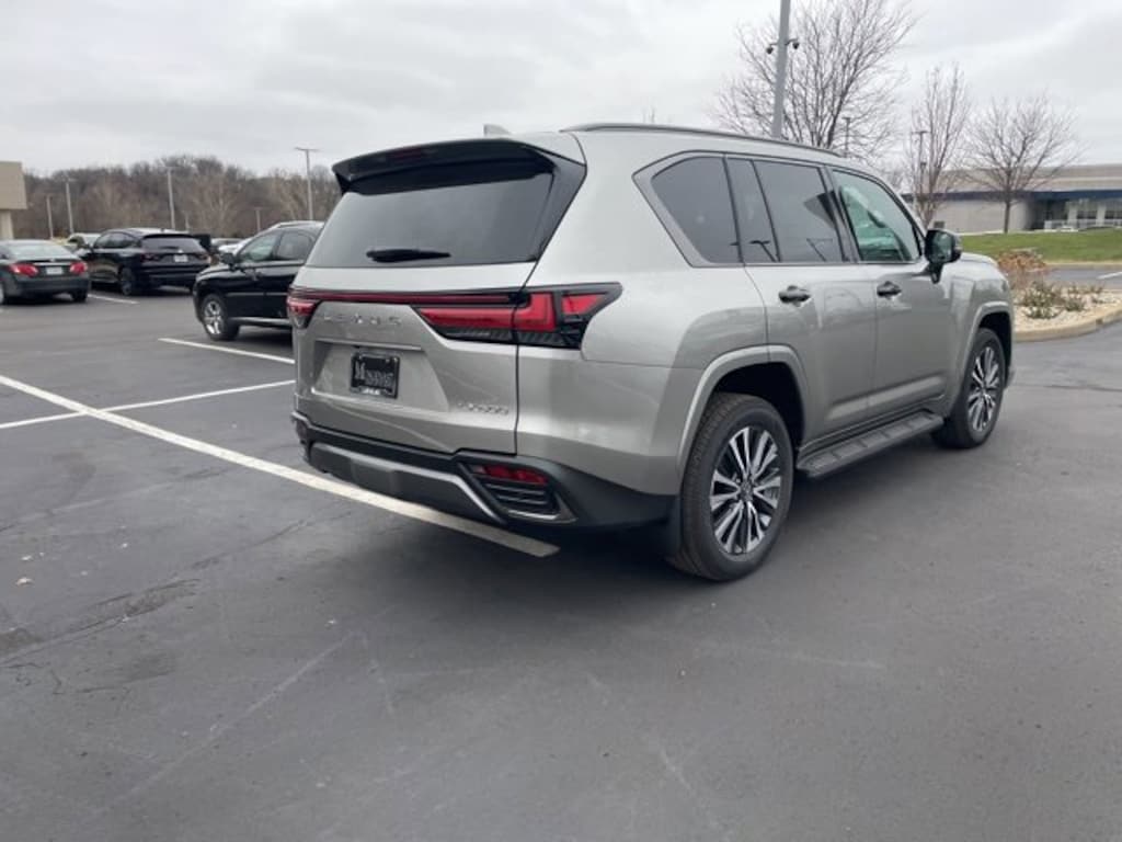 New 2026 Lexus LX 600 PREMIUM 5-DOOR SUV 4X4