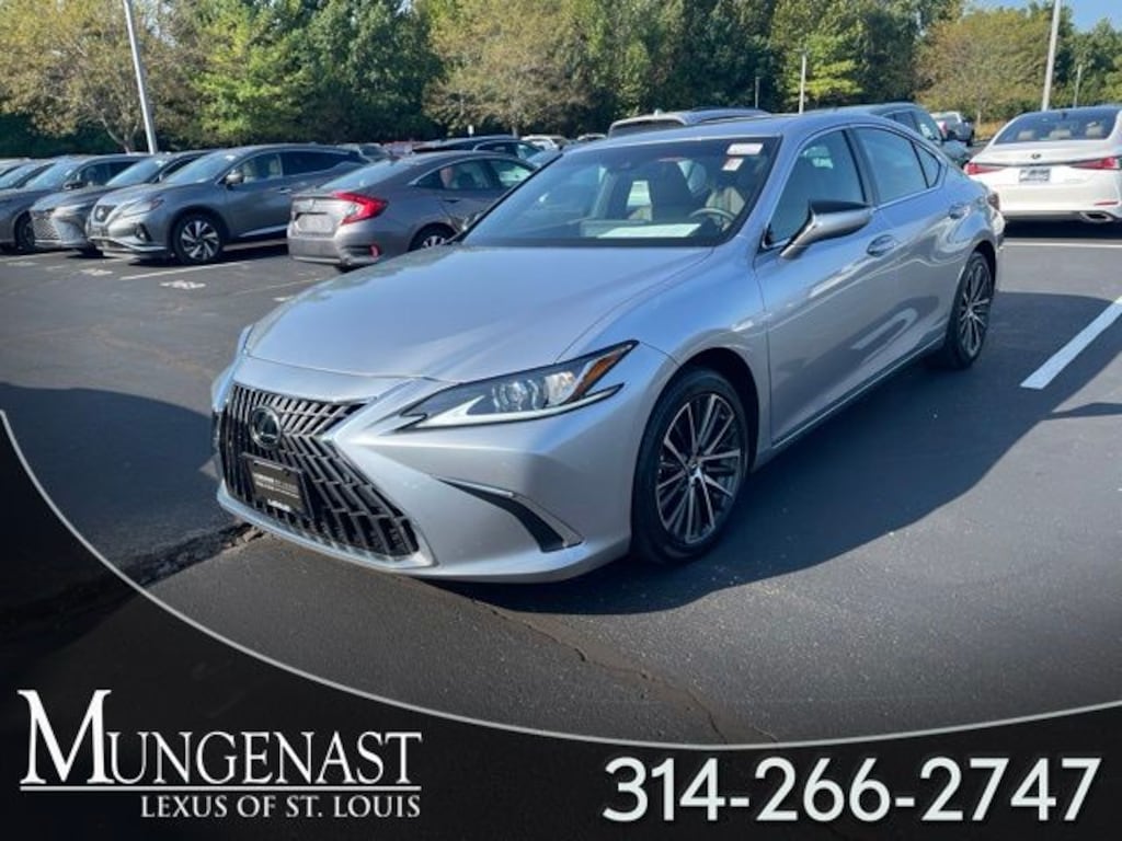 Used 2025 Lexus ES 350 Sedan