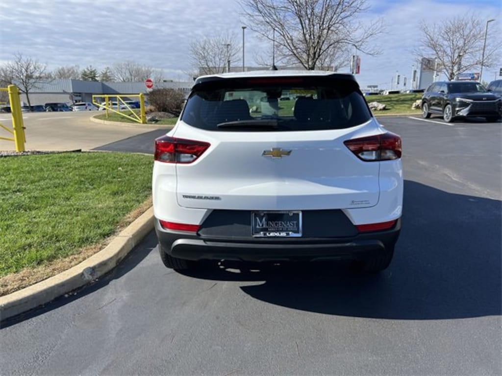 Used 2023 Chevrolet Trailblazer LS SUV