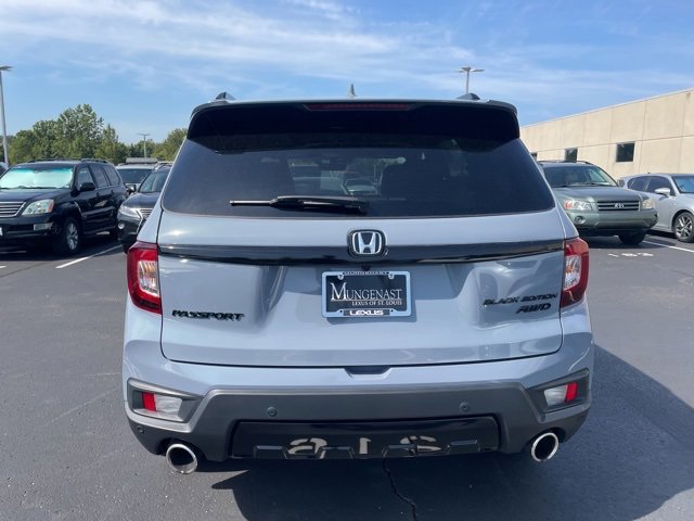 2024 Honda Passport Black Edition photo 4