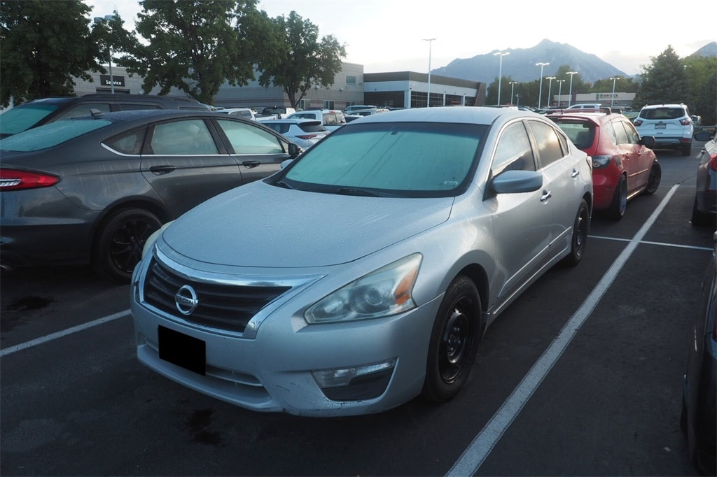 Used 2015 Nissan Altima 2.5 S Sedan
