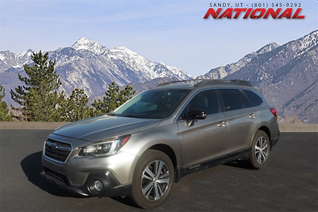 2018 Subaru Outback SUV  2018 Subaru Outback SUV