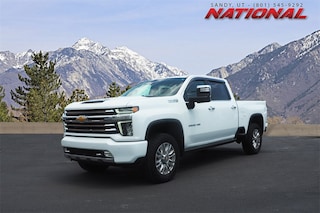 2022 Chevrolet Silverado 3500 HD High Country Truck Crew Cab
