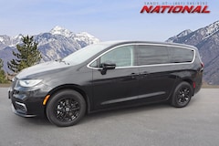 2024 Chrysler Pacifica Touring L Van Passenger Van