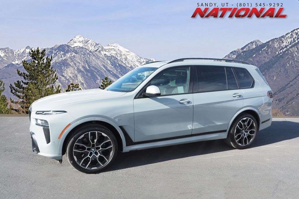 2023 BMW X7