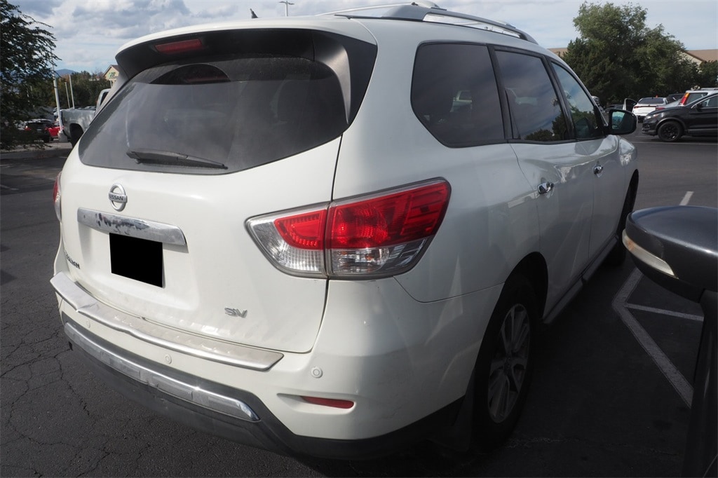 Used 2013 Nissan Pathfinder SV SUV