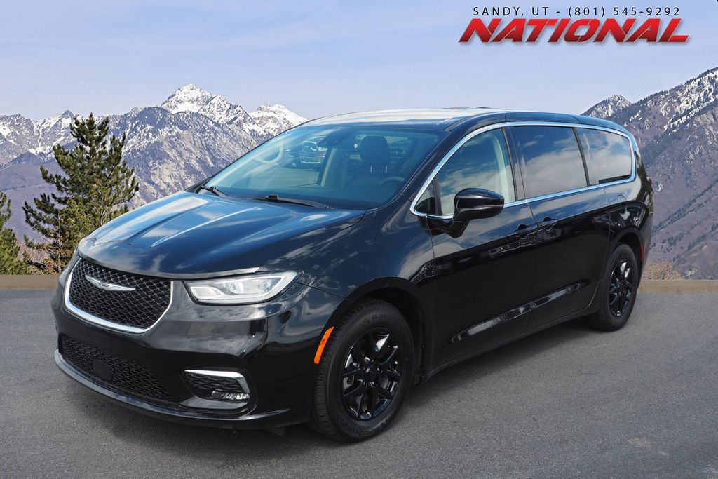 2024 Chrysler Pacifica