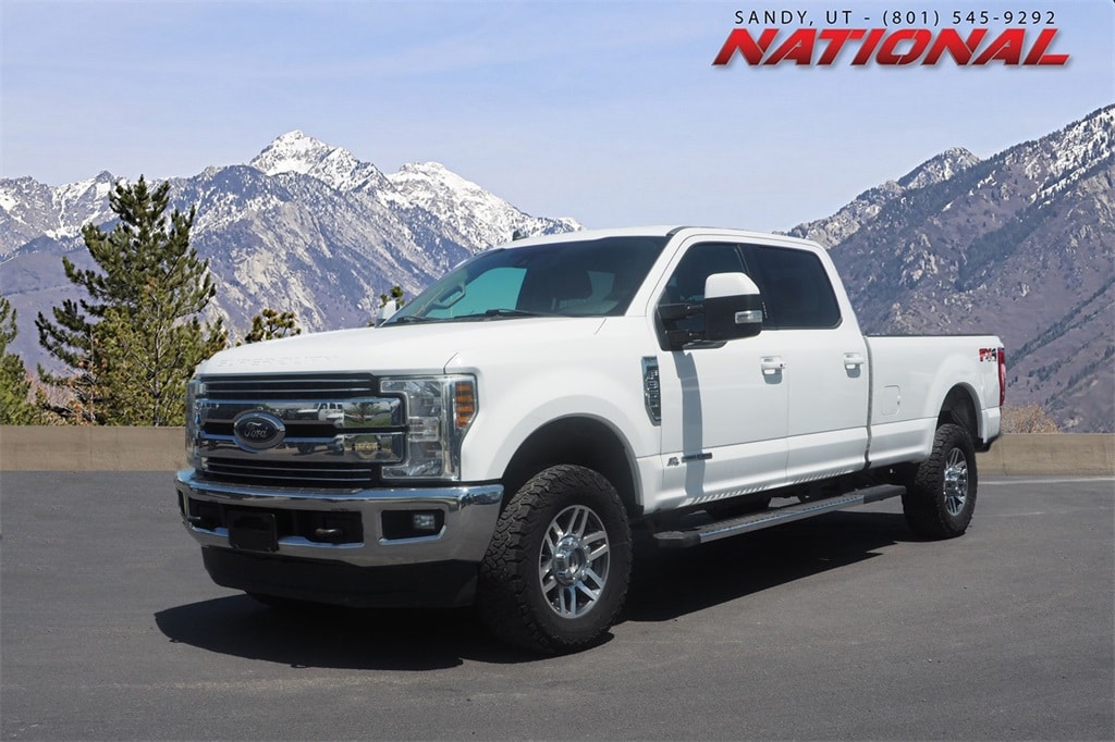 2019 Ford F-350 Truck Crew Cab 