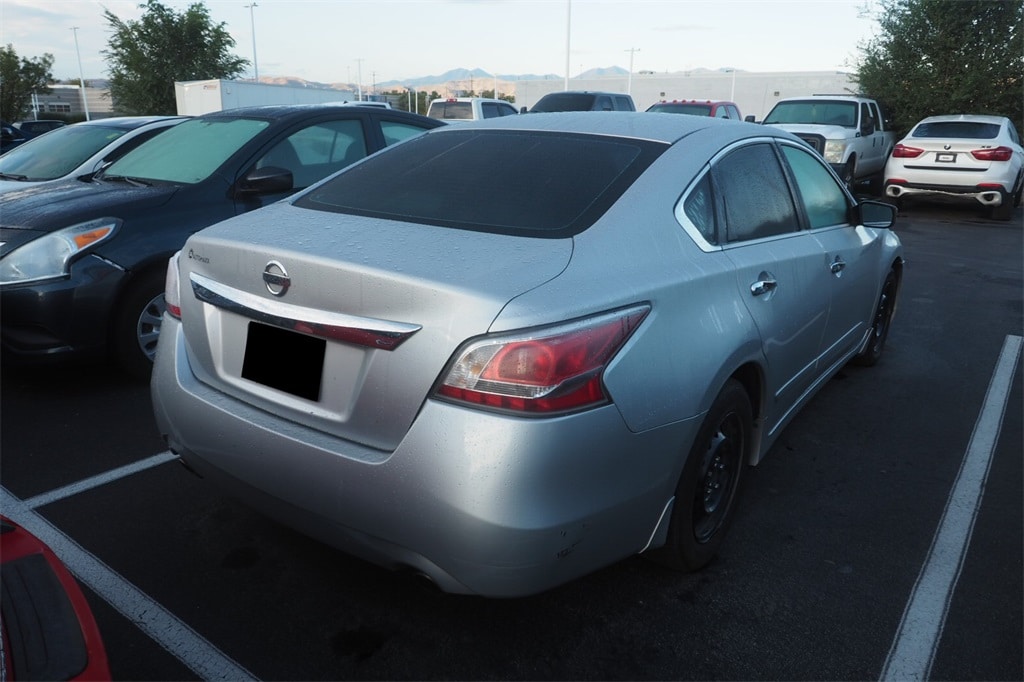 Used 2015 Nissan Altima 2.5 S Sedan