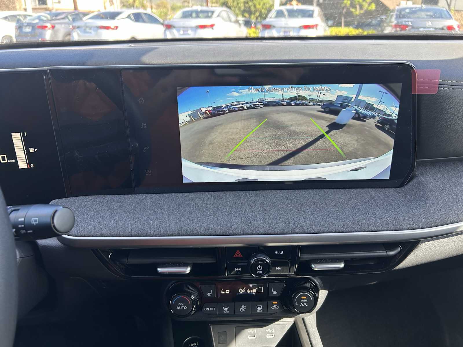 2026 Nissan KICKS SV - Photo 8