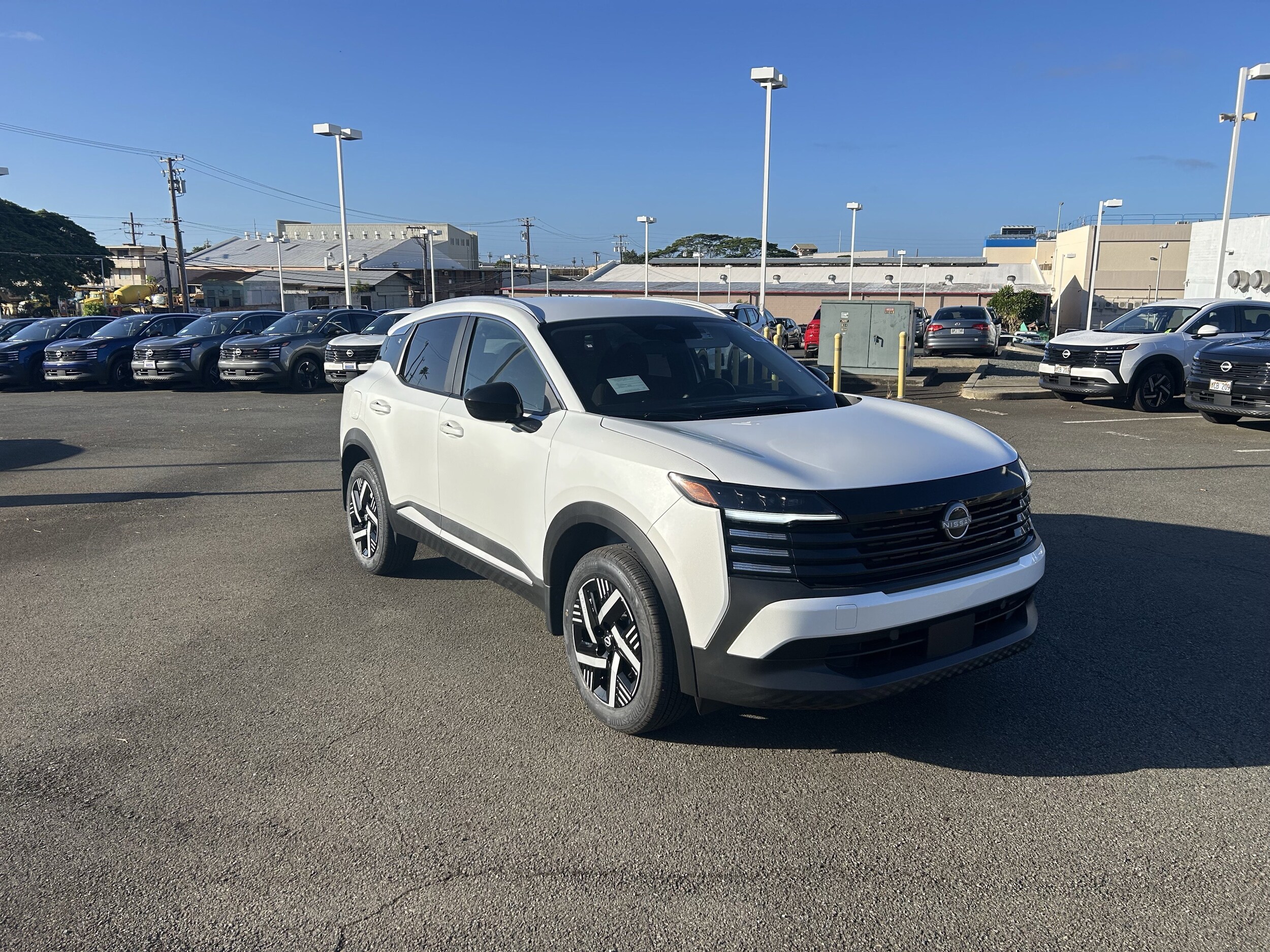 2026 Nissan Kicks SV photo 2