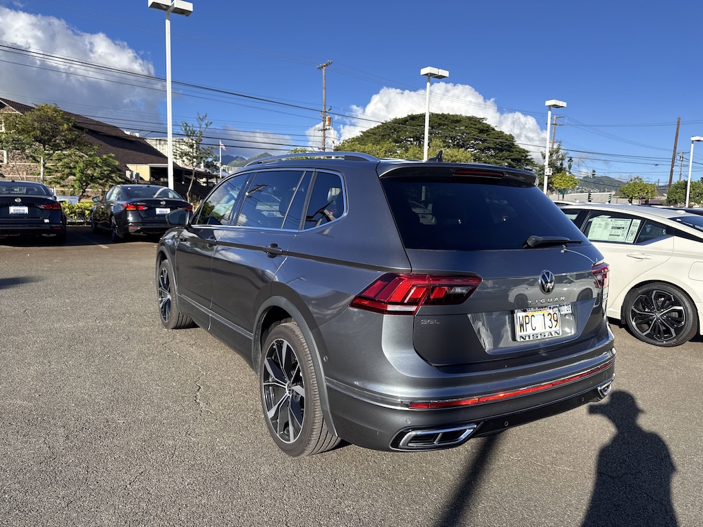 Used 2022 Volkswagen Tiguan SEL R-Line 2.0T SEL R-Line 4MOTION