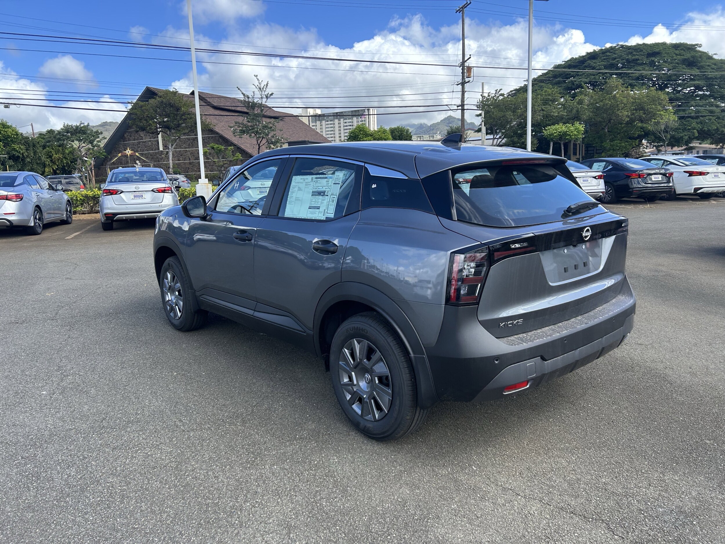 2026 Nissan Kicks S photo 2