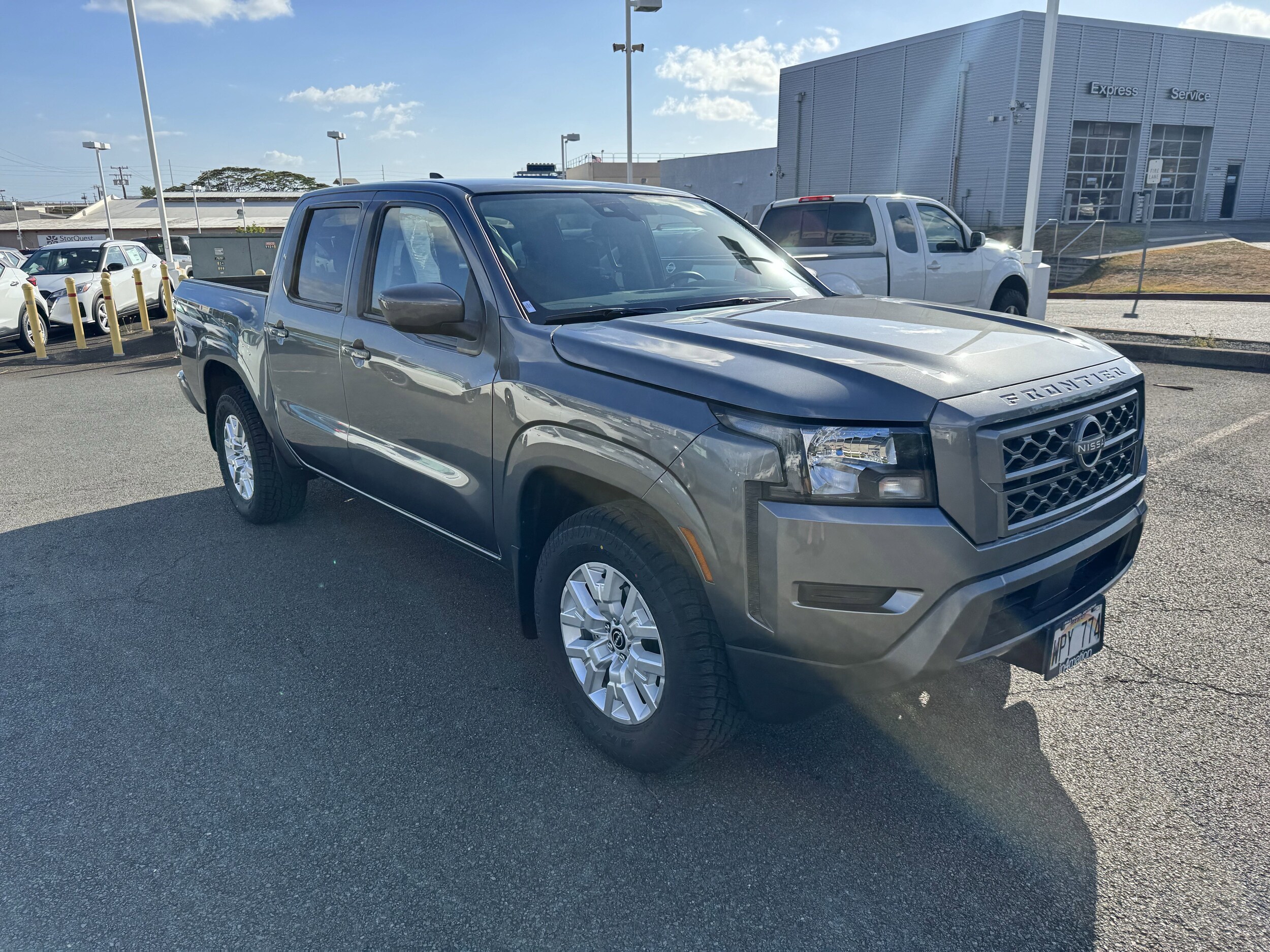 2022 Nissan Frontier Crew Cab SV photo 2