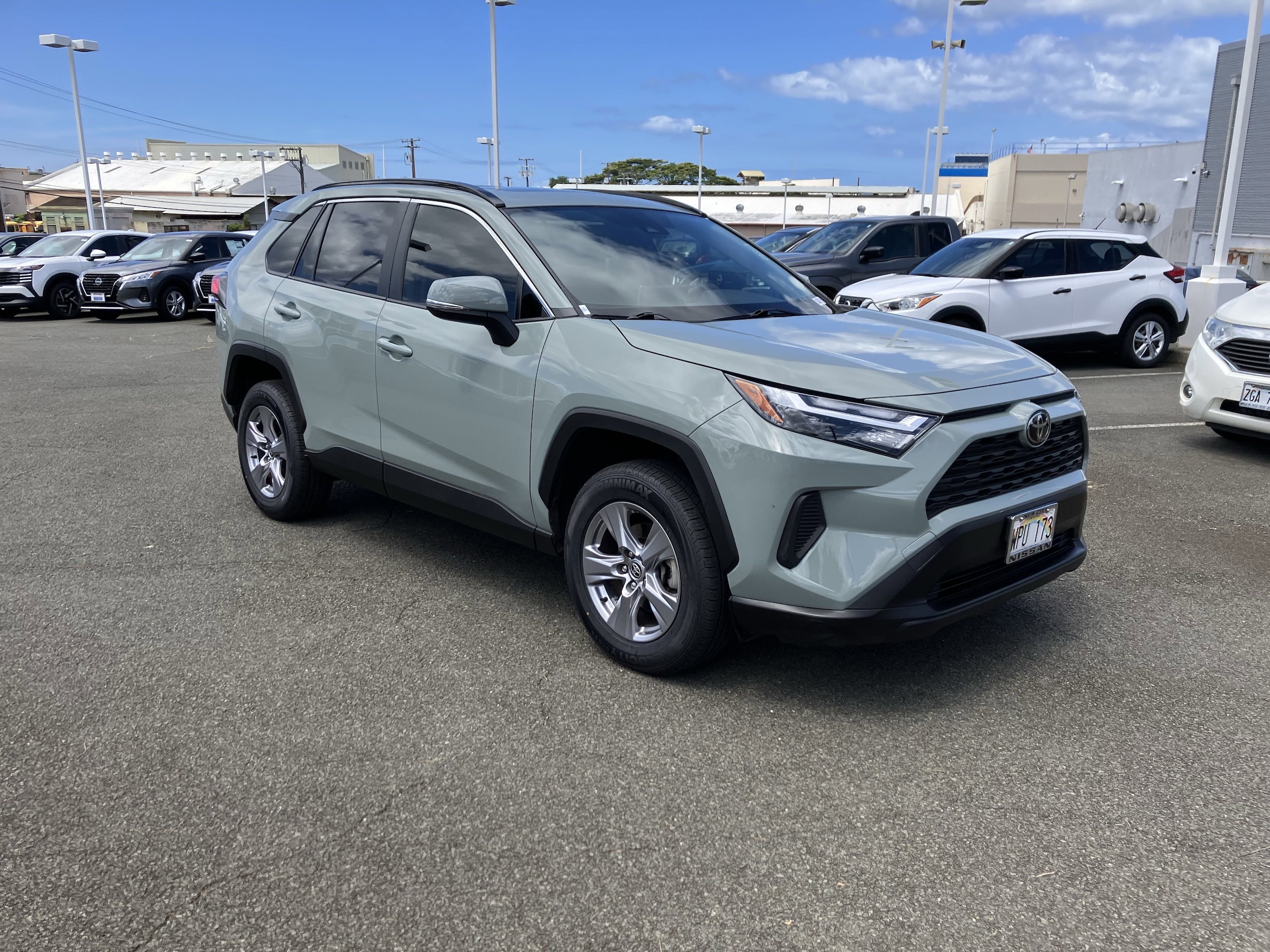 Used 2022 Toyota RAV4 XLE with VIN JTMW1RFV4NJ024415 for sale in Honolulu, HI