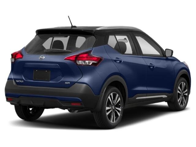 2019 Nissan Kicks SR photo 2