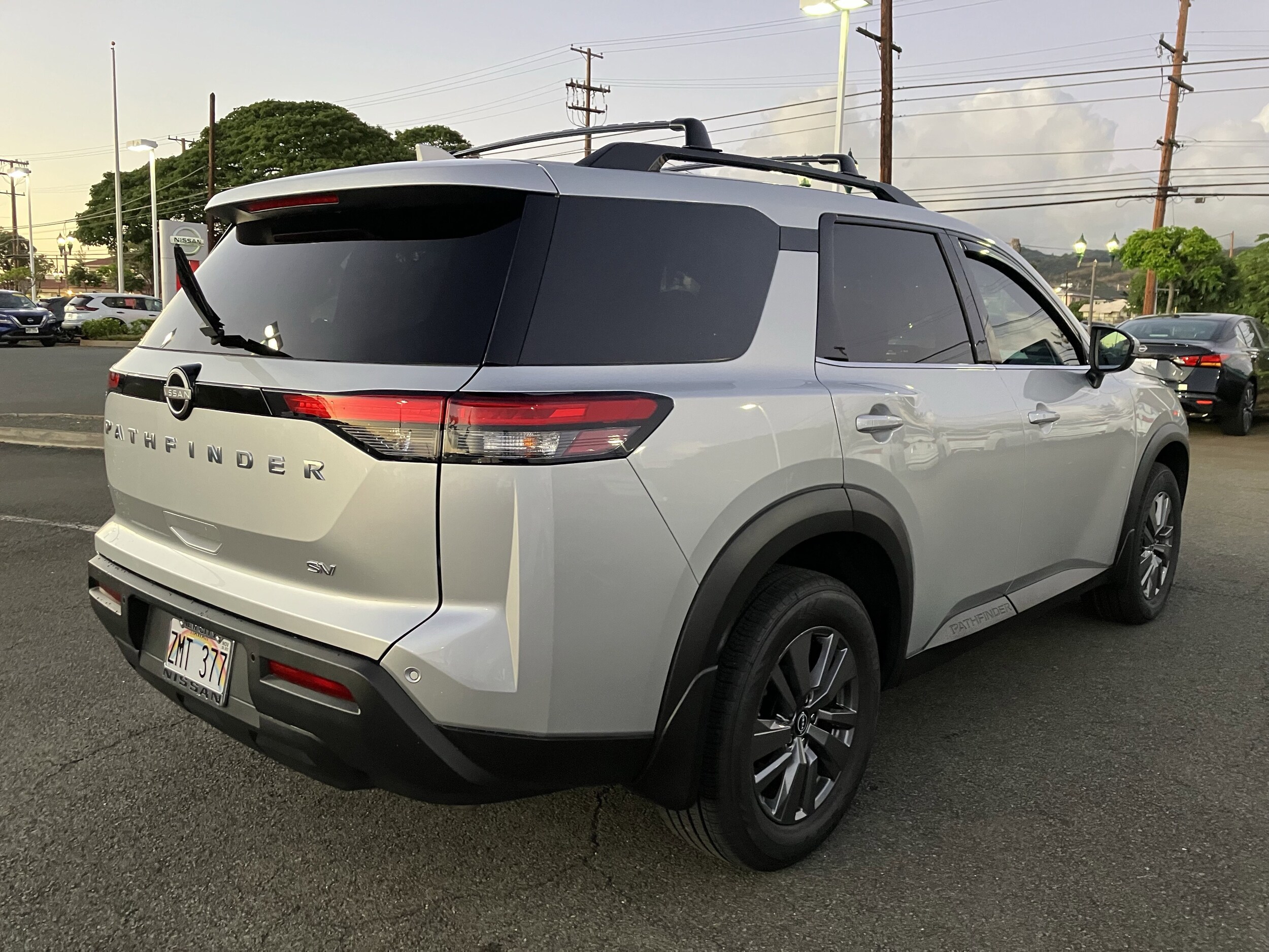 2024 Nissan Pathfinder SV photo 3