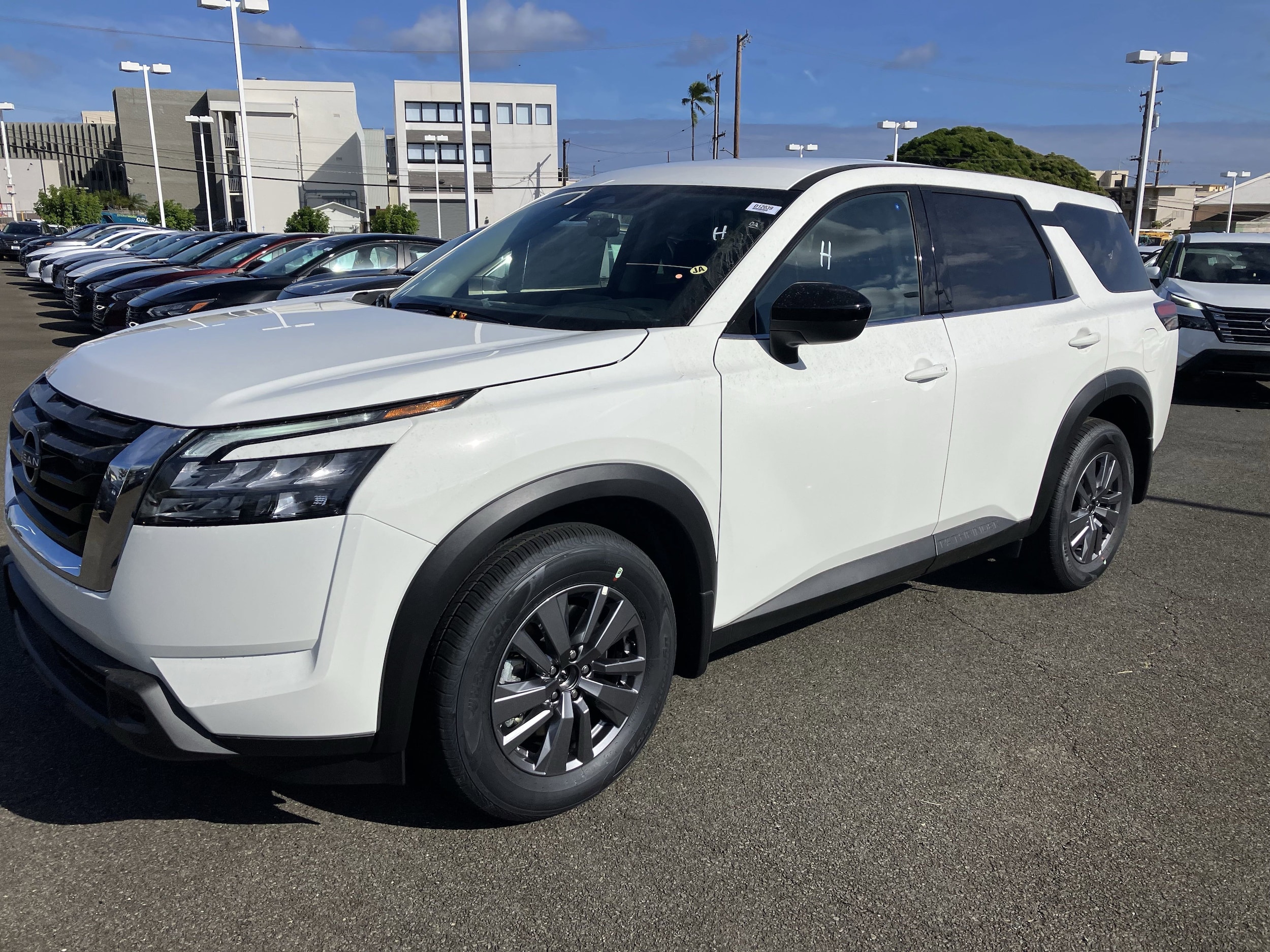 2025 Nissan Pathfinder SUV 