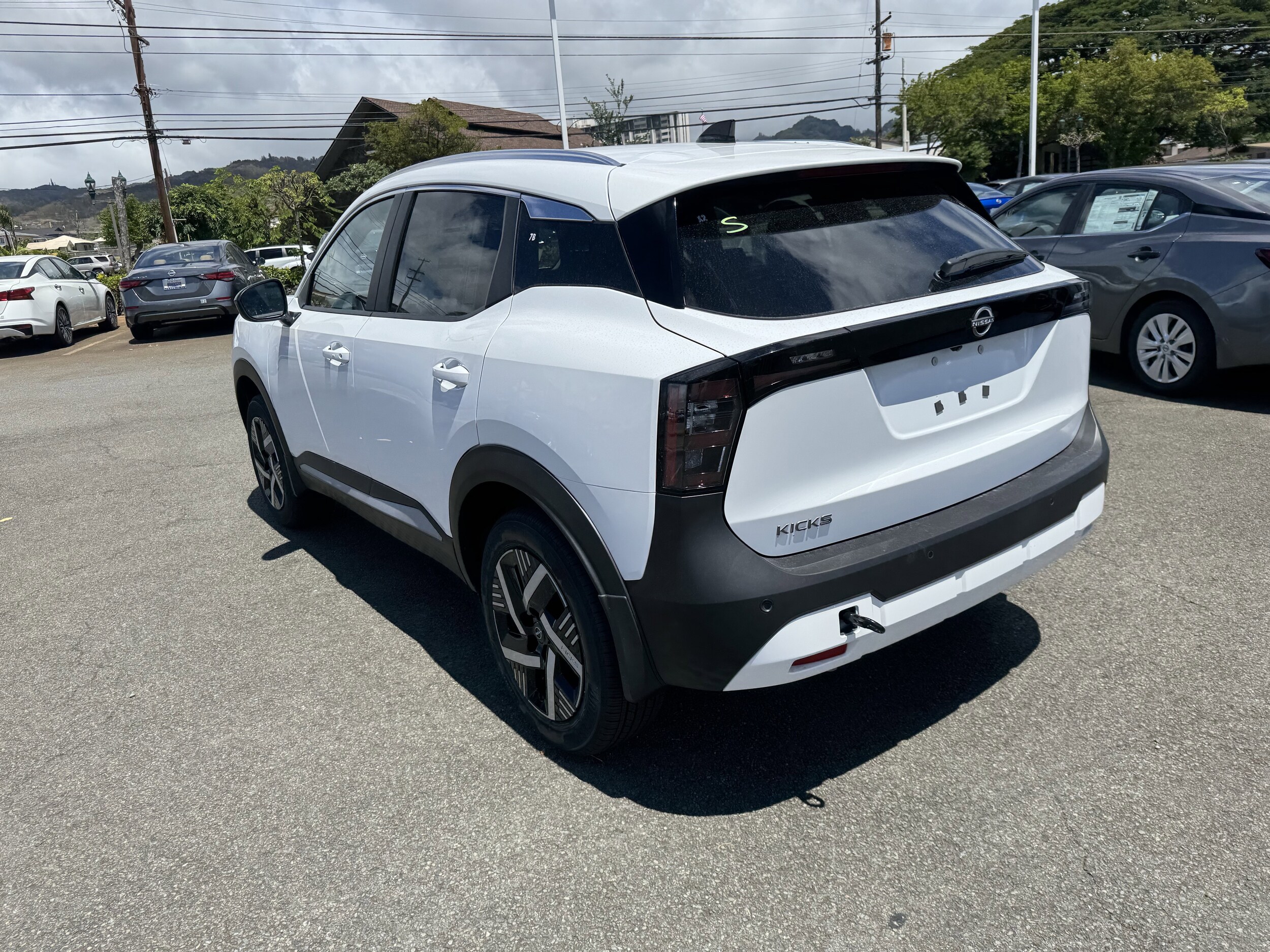 2026 Nissan Kicks SV photo 2