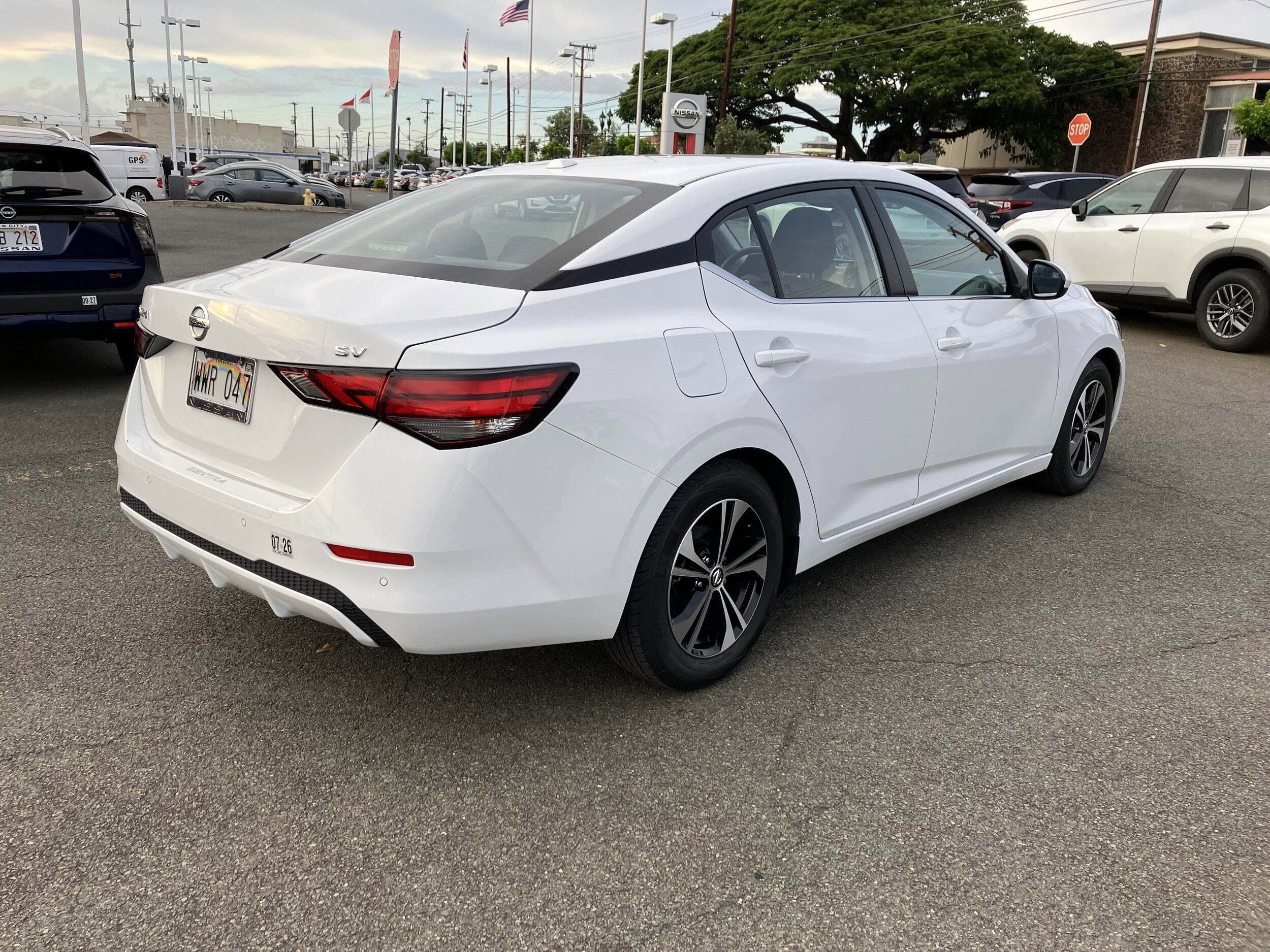2023 Nissan Sentra SV photo 3
