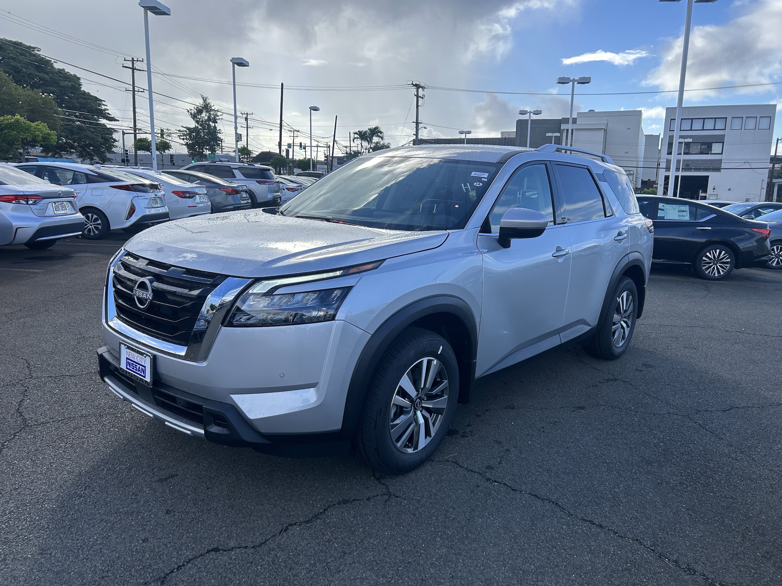 2025 Nissan Pathfinder SUV 