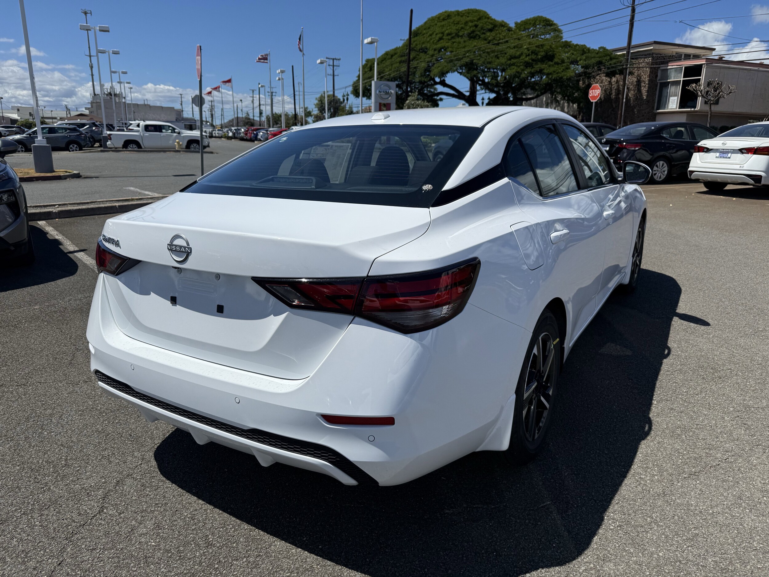 2025 Nissan Sentra SV photo 3