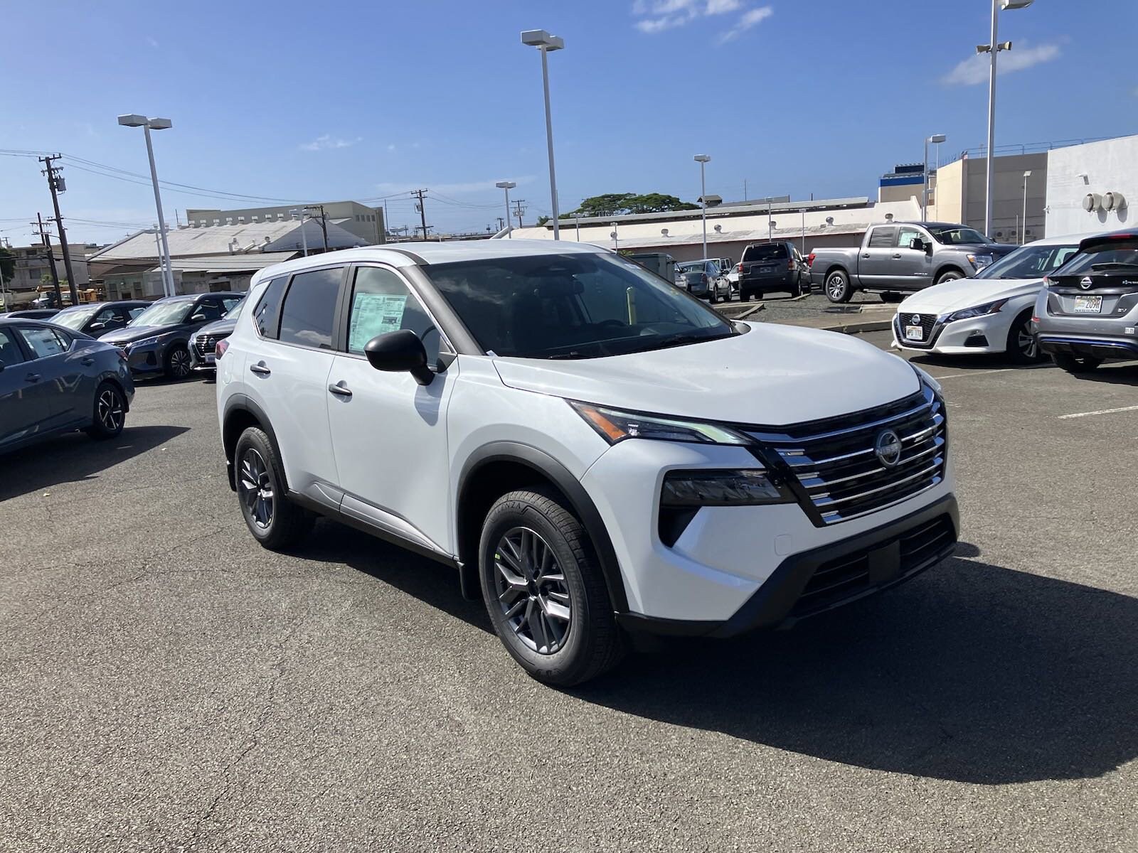 2025 Nissan Rogue S photo 2