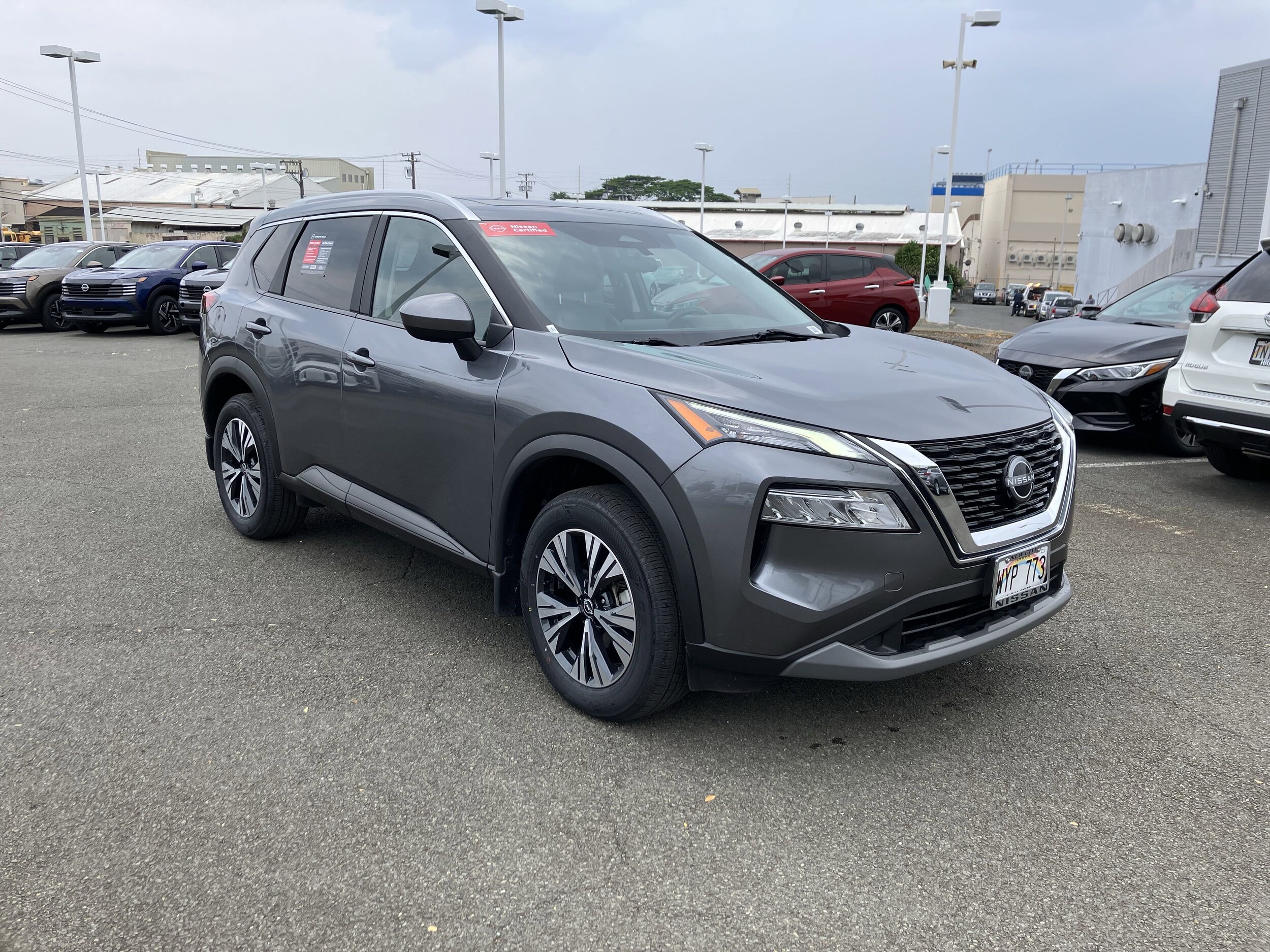 2023 Nissan Rogue SV photo 2