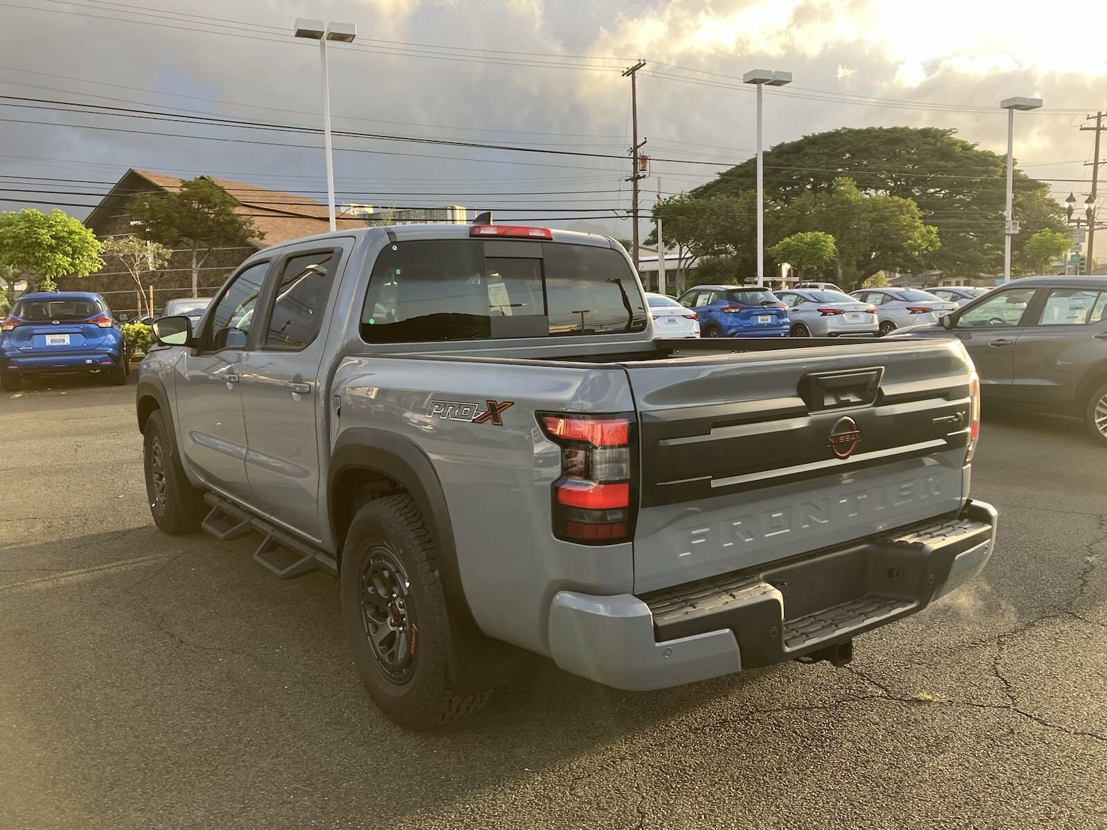 2025 Nissan Frontier PRO-X photo 4