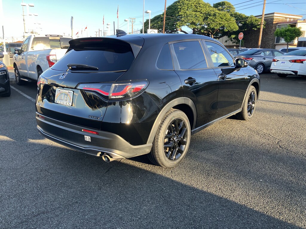 Used 2024 Honda HR-V Sport Sport 2WD CVT