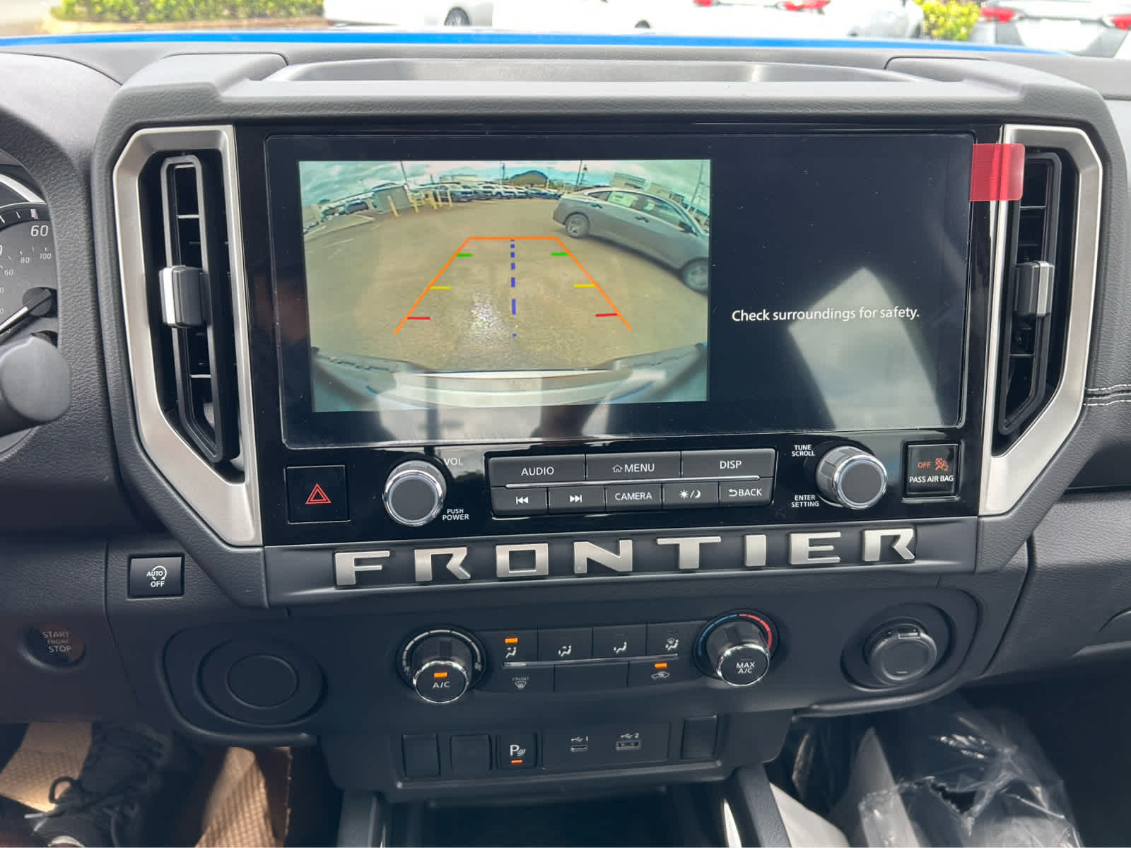 2026 Nissan Frontier SV - Photo 8