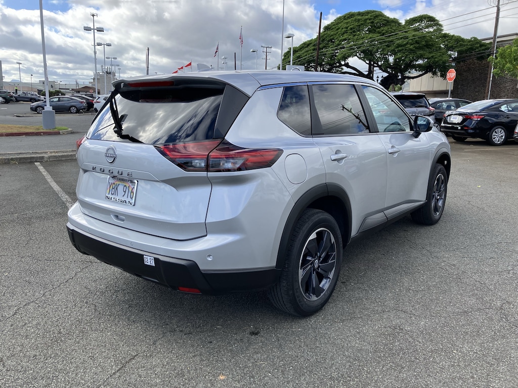 Certified 2025 Nissan Rogue SV FWD SV
